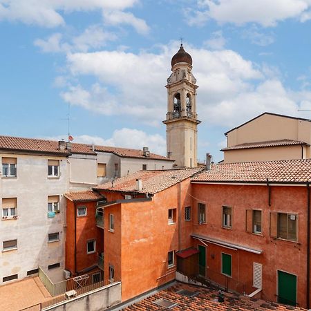 Domus Verona - Ampia Residenza Filippini A Pochi Passi Dall'Arena Dış mekan fotoğraf