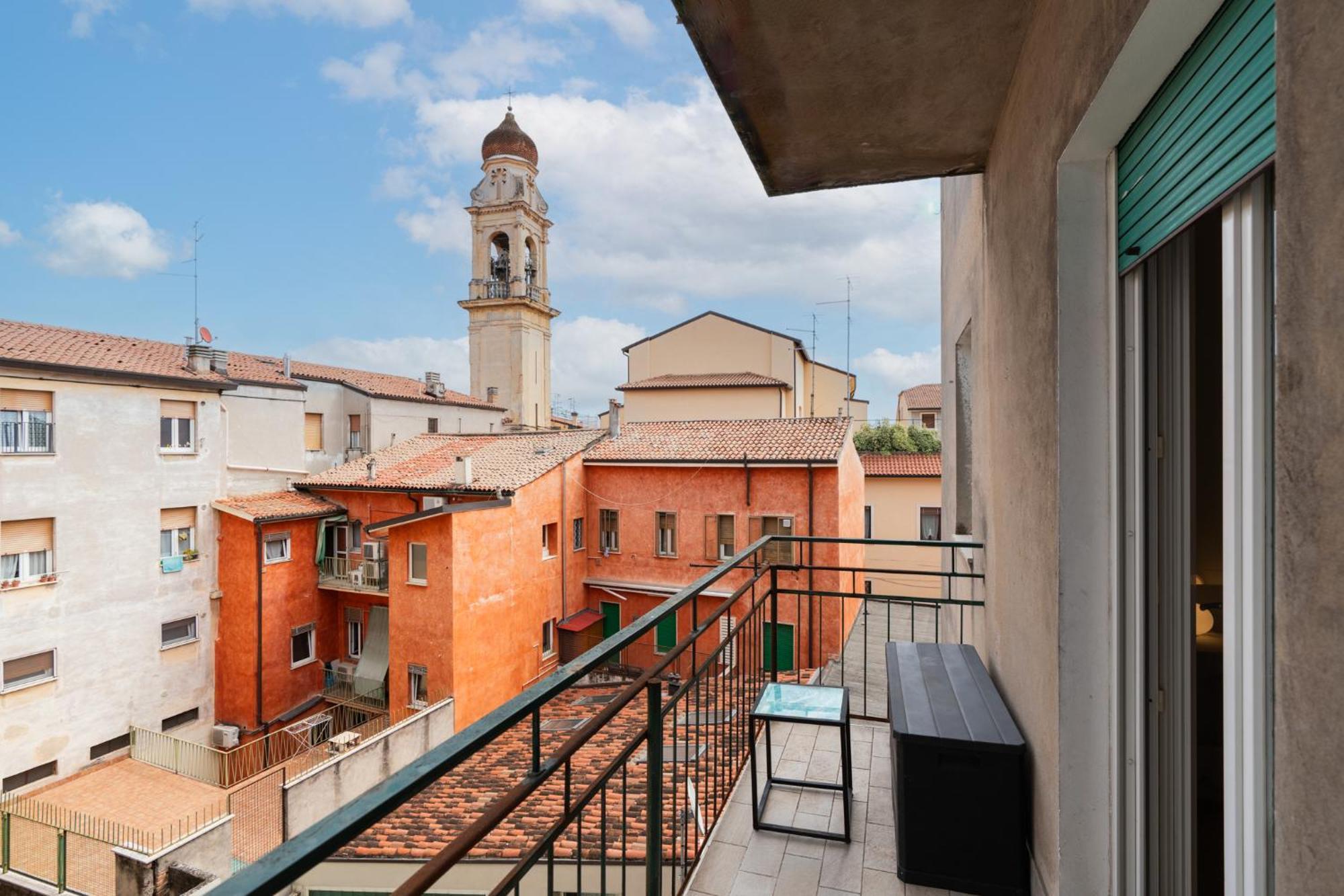 Domus Verona - Ampia Residenza Filippini A Pochi Passi Dall'Arena Oda fotoğraf